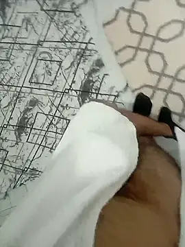 Kurtsikici@xh's cam snapshot