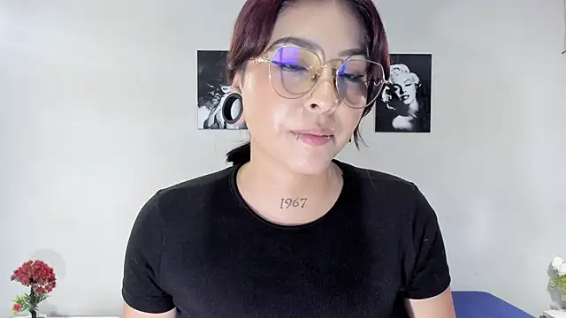 sexynova_93's cam snapshot