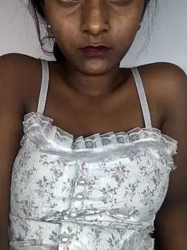 Royal-girl78 live sex cam