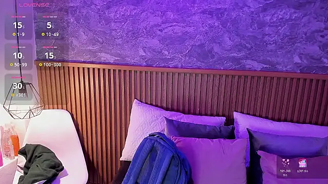 alina_souvage_'s cam snapshot