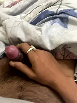 Arushridelong's cam snapshot