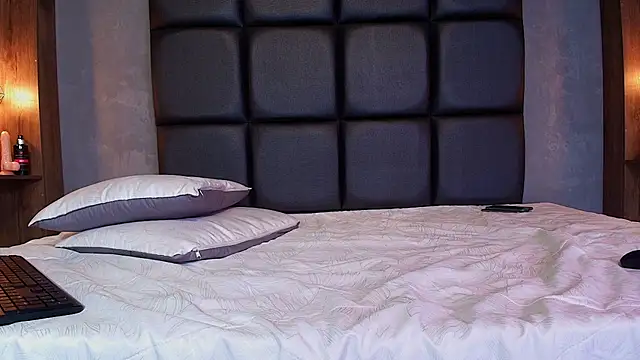 ZOE_GIANLUCA live sex cam