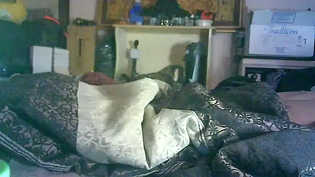 ON3YOULLN3VER_FIR3's cam snapshot