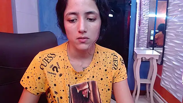 emily_rz1's cam snapshot