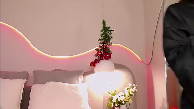 MiraBliss's cam snapshot