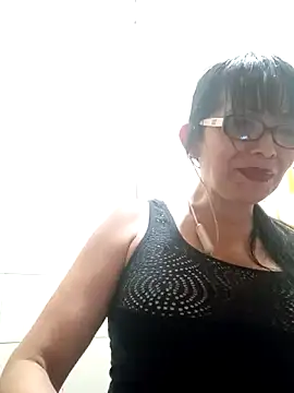 kelly_squirting live sex cam