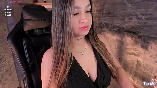 LunaBaker-1 live sex cam