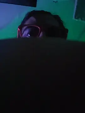 gurlnips live sex cam