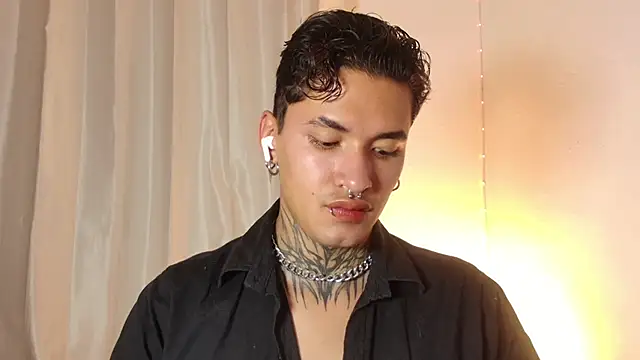 AlecBanne live sex cam