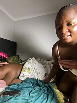 MissLola27 live sex cam