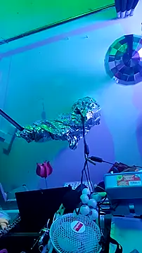 gurlnips live sex cam