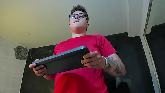 IanGilbert live sex cam