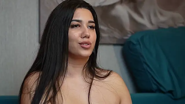 JuliaCoral live sex cam