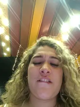 Sara_smiiith211 live sex cam