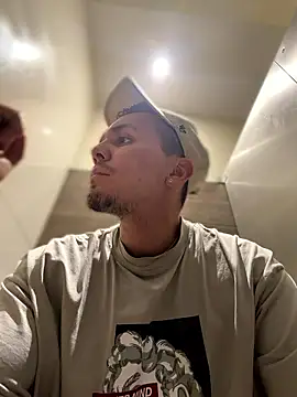 adam-rivera live sex cam