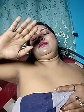 hornypriya696 live sex cam