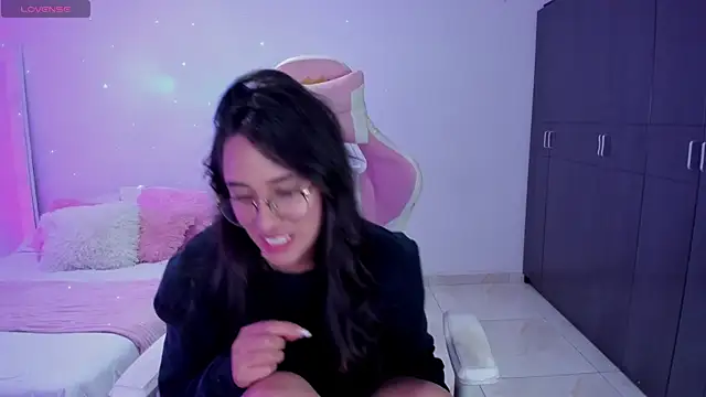 Tinylottie live sex cam