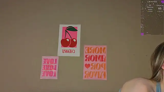 TiffinyMergist live sex cam