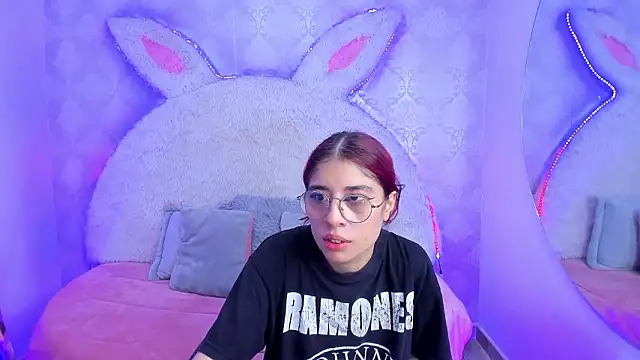 Gaby_louse's cam snapshot