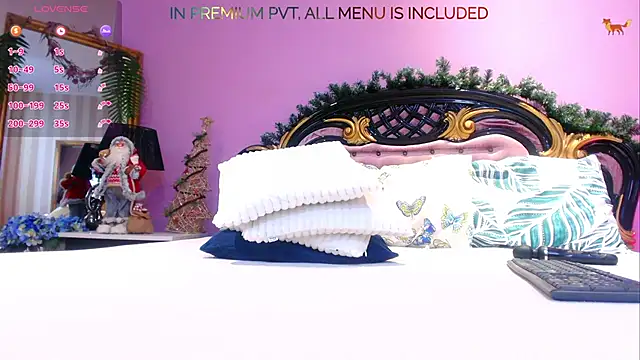 FoxxyClarise's cam snapshot