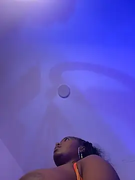 Kendy_Wilkinson's cam snapshot