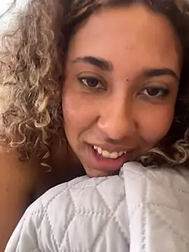 lauraltt's cam snapshot