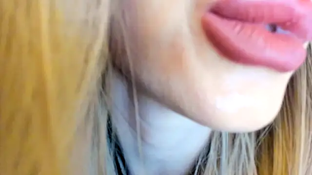 Politeeliza's cam snapshot