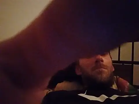 YeahDaynight2's cam snapshot