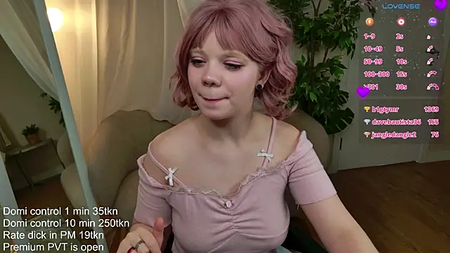 Waifu_Ketrin's cam snapshot