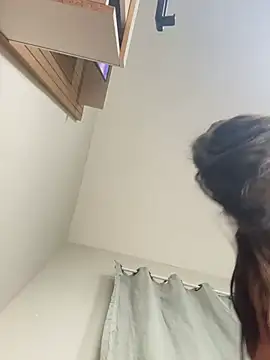 Emmabee123 live sex cam