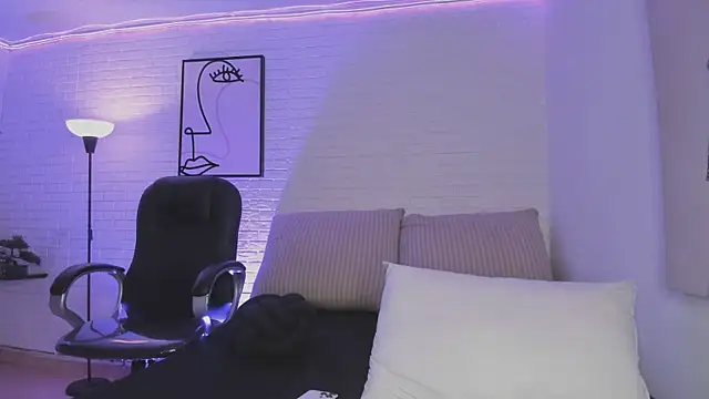 lena_banks's cam snapshot