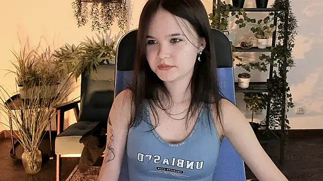 Elainebeness live sex cam