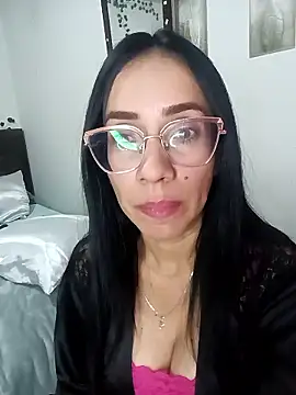 YaraDuartee live sex cam