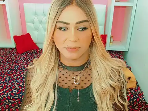 macgenta_drackk live sex cam