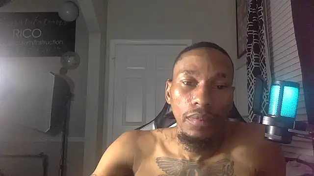 KingDerRico live sex cam