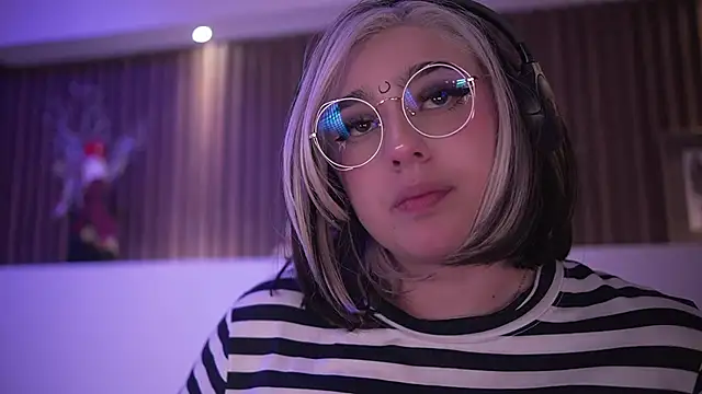 GabyRose9's cam snapshot