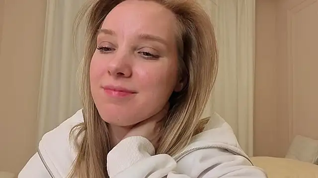 AIicaparkerc's cam snapshot