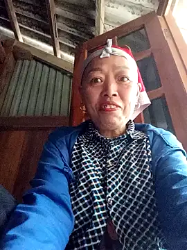 Agnes-baby's cam snapshot