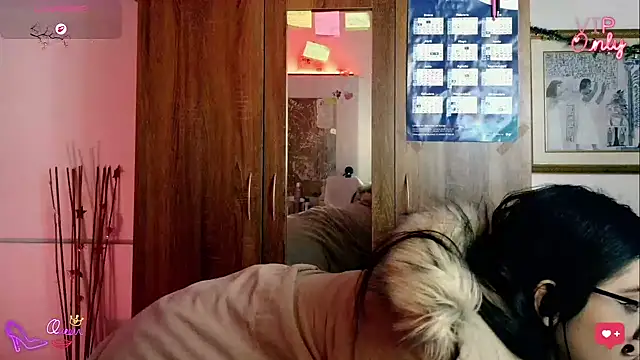 LauGrayJ live sex cam