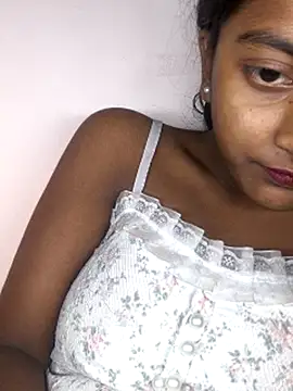 Royal-girl78 live sex cam