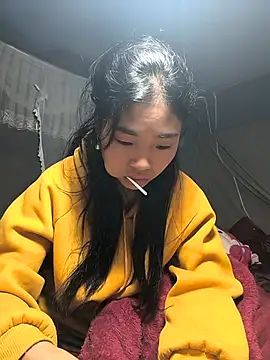 Lynly_k2 live sex cam