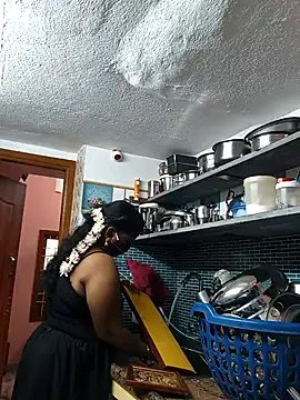 bakyasree143's cam snapshot