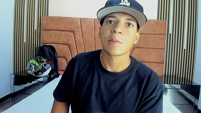 MATHY_ROBERT live sex cam