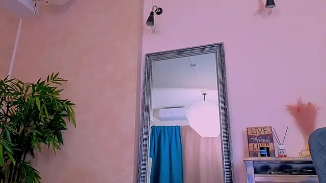 MichelleReys's cam snapshot