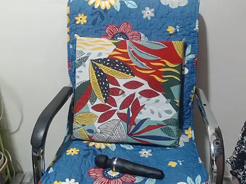 Wet_oliviaxxx's cam snapshot