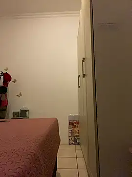 _Fifi's cam snapshot