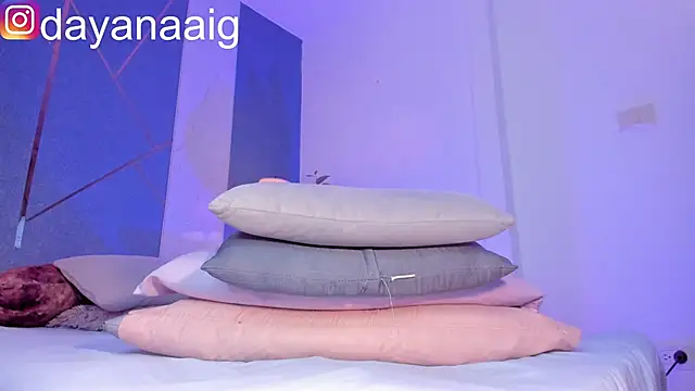 Voluptupus-girl live sex cam