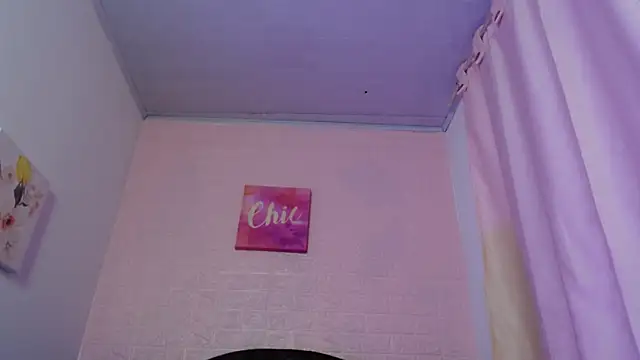 Ambar_Rouxee's cam snapshot