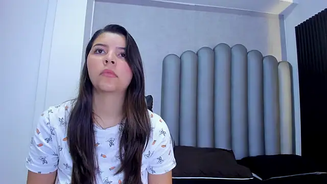 Charlotte-Star's cam snapshot