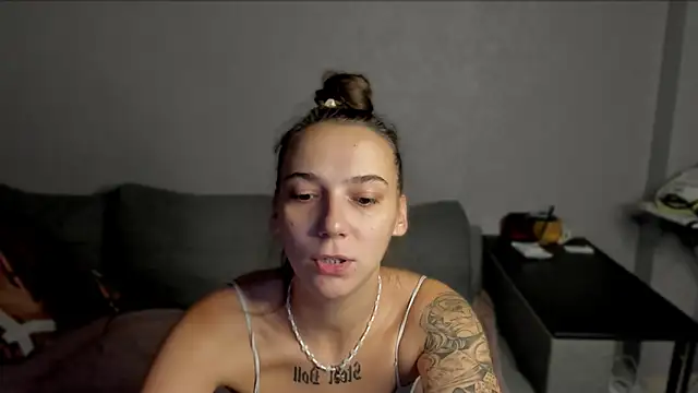 AnnaMized's cam snapshot